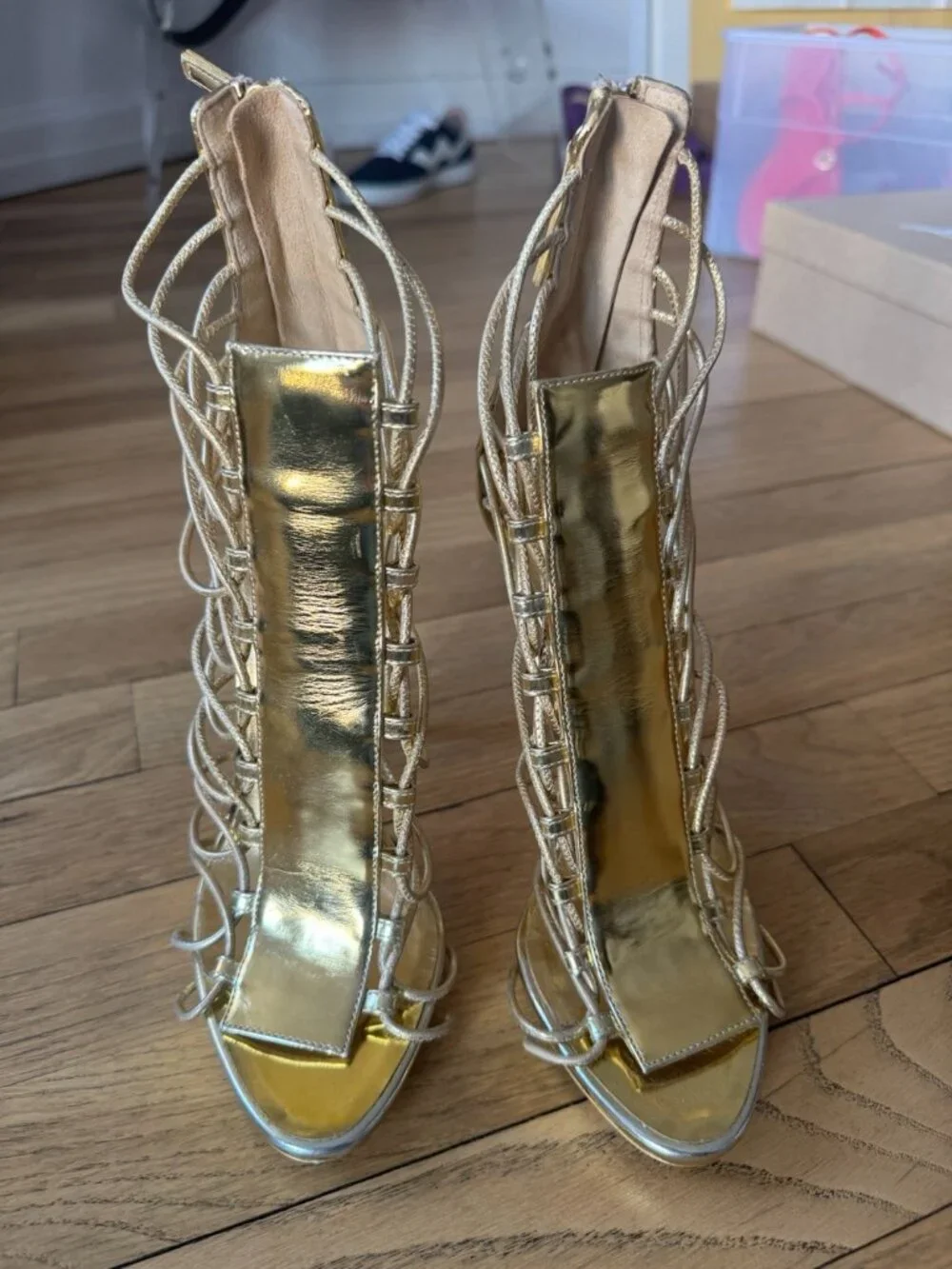 Gold Giuseppe Zanotti Roman style Stilettos - Picture 2 of 8